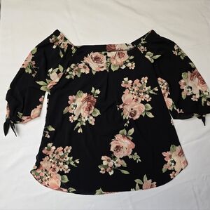 Floral Blouse Womens Large Status by Chenault Stitch Fix Black Off Shoulder NWT